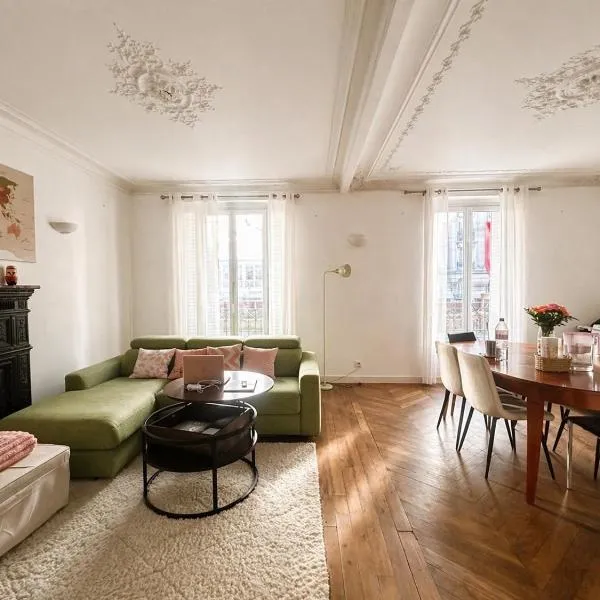 Comfort Parisian Room and Sofa Bed 1 min to Metro M4 & T3A Paris Chambre chez Habitant, hotel a París