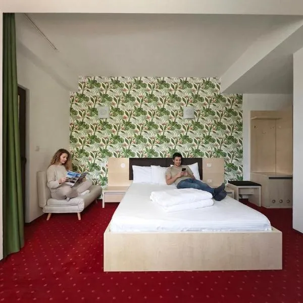 Alma ieVAVev Isus, hotel em Mamaia