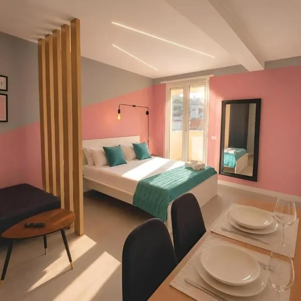Social Lodge Happiness Studios, viešbutis Funšalyje