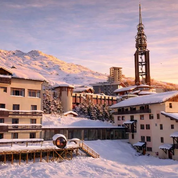 Alpeen Hotel, hotel em Les Menuires