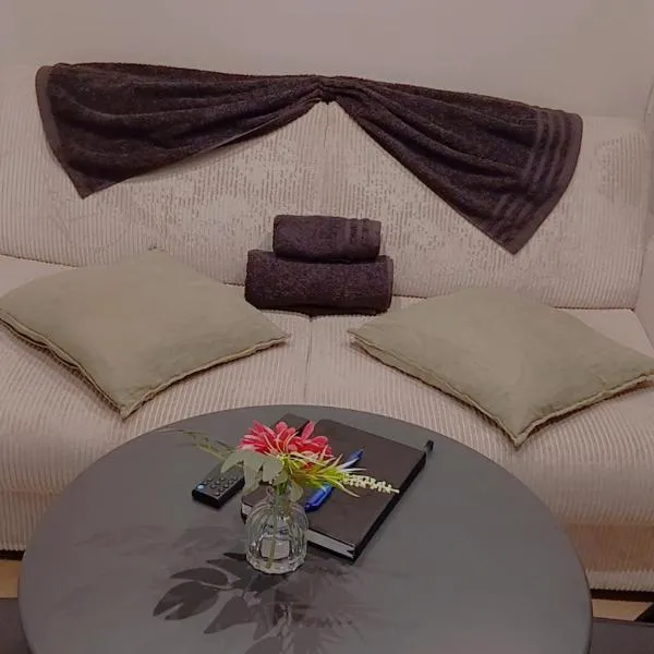Luxury Studio - Romainville, hotel in Romainville