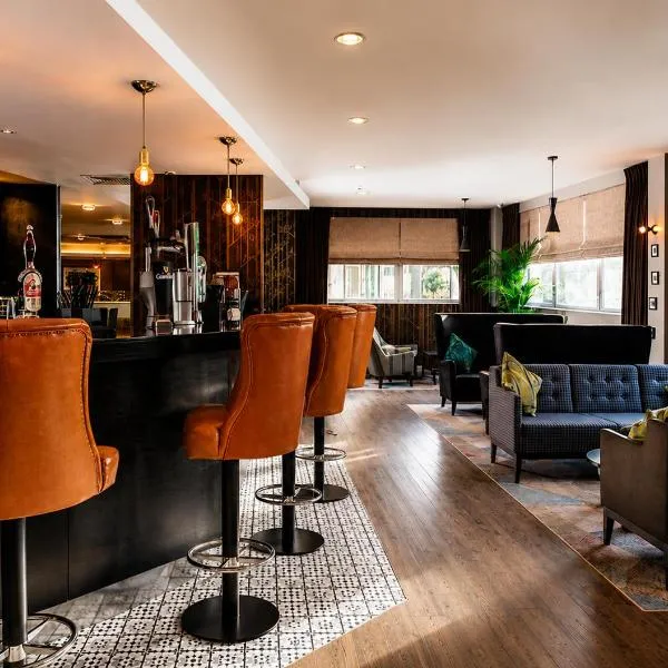 Ramada Hotel & Suites by Wyndham Coventry, hotel em Coventry