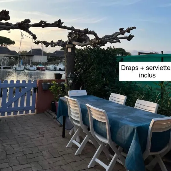 Maison 8 personnes au bord de l'étang, hotel in Le Barcarès