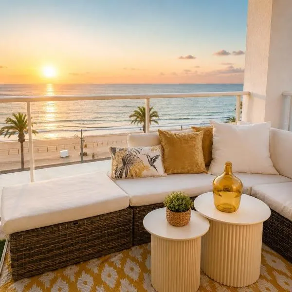 Helen Beachfront Luxury Muchavista, ξενοδοχείο σε El Campello