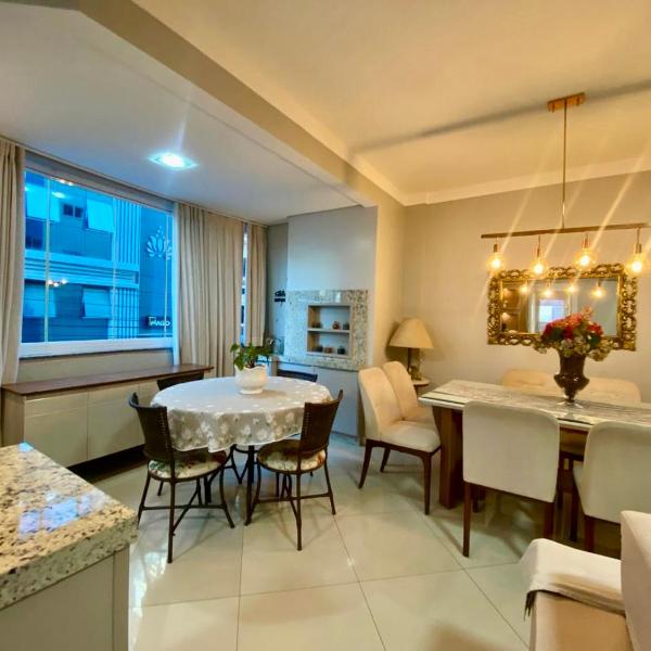 450m da Praia 2Q c Suíte Ar e Garagem Wi-Fi
