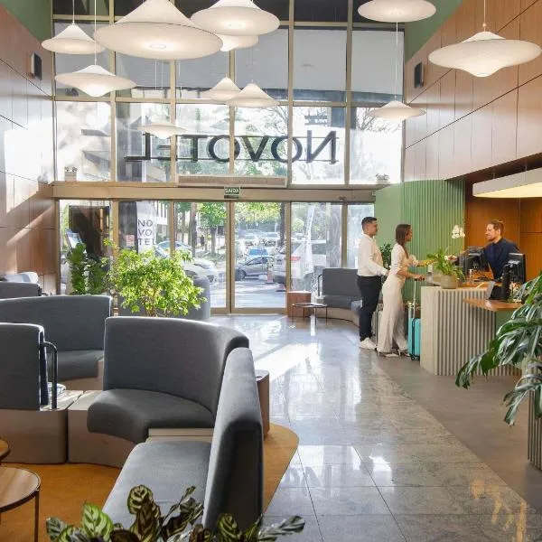 Novotel Porto Alegre Tres Figueiras, hotel u gradu Porto Alegre