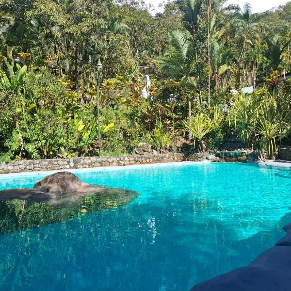 Rancho Rio Perlas, hotel u gradu Kartago