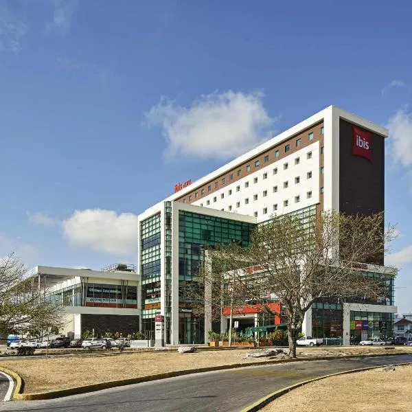 Ibis Cancun Centro, hotelli kohteessa Cancún
