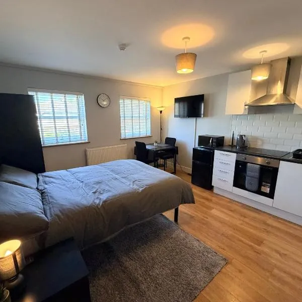 Leatherhead Studios by WorkStay, hotell i Leatherhead