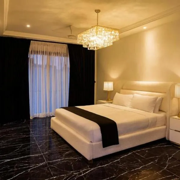 2Bedroom Luxury Stay With 2 2 ACs And Private Parking、ラホールのホテル