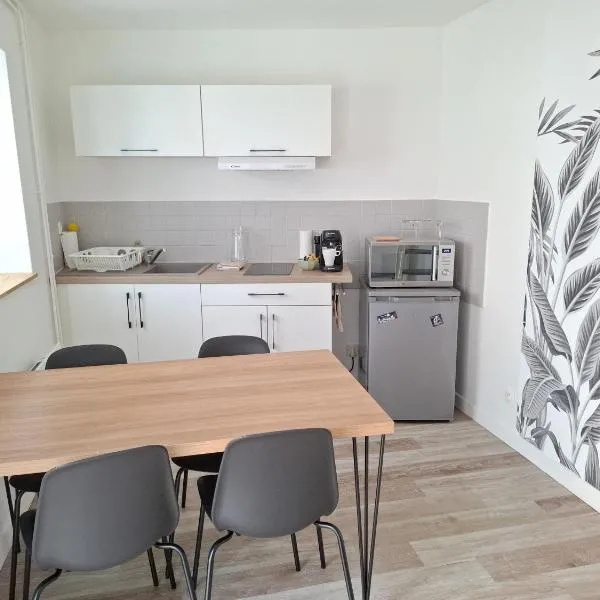 L'ESPOIRENTHESE T2 35m2 โรงแรมในNieuil-lʼEspoir