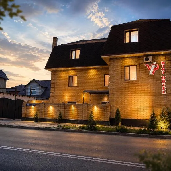 VIP Mini Hotel, hotel in Semey