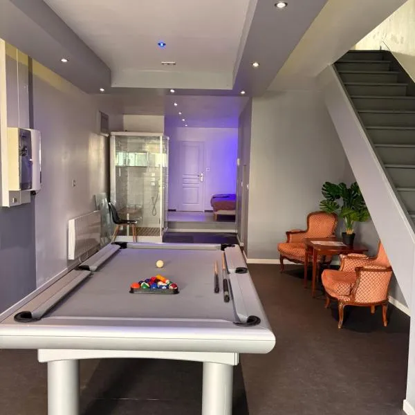 Maison Spacieuse 3 chambres, billard, proche Zénith,, hotel u gradu Pérignat-lès-Sarliève