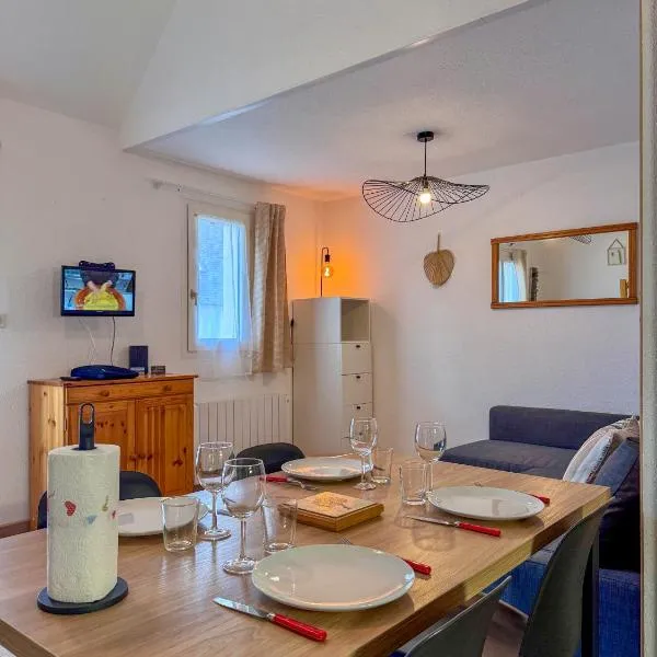 Bord de Mer - Plage 100m - GR34 à 2 minutes - Parking Gratuit, hotell sihtkohas Saint-Nic