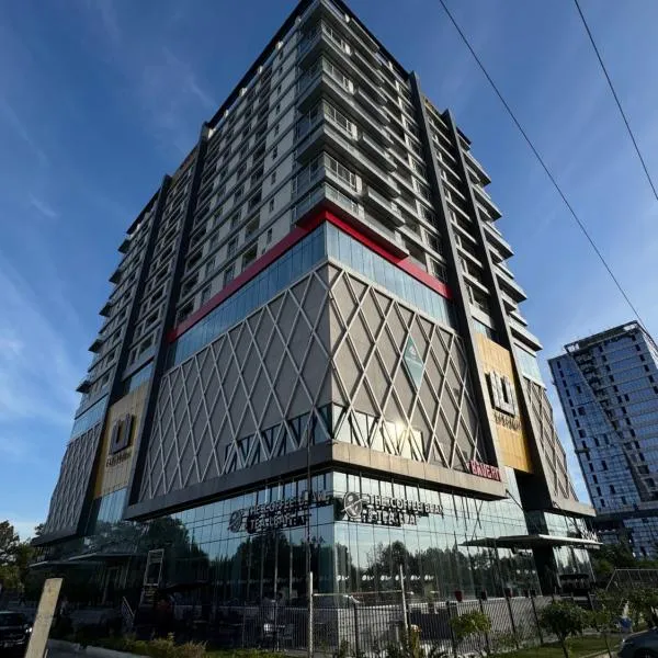 ELYSIUM TOWER- Luxury Skyline View Apartments Opposite Centaurus Mall Islamabad, Hotel in Islamabad