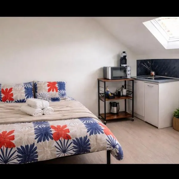 Studio de la gare, hotel in Villeneuve-Saint-Georges