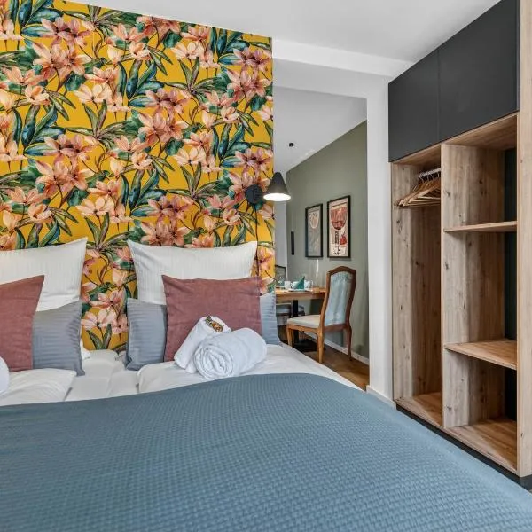 BALANCED Tiny Apartment, Kitchen, Parking, Wifi, hotel em Holzkirchen