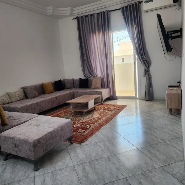 Location saisonnière entre mer, forêt et calme, hotel a Raʼs al Jabal