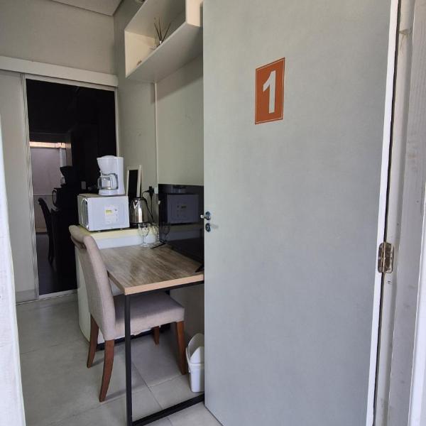 Flat 01 - Zona Sul Prox UMC, Shopping e Pátio Vinhedos - Foto 4