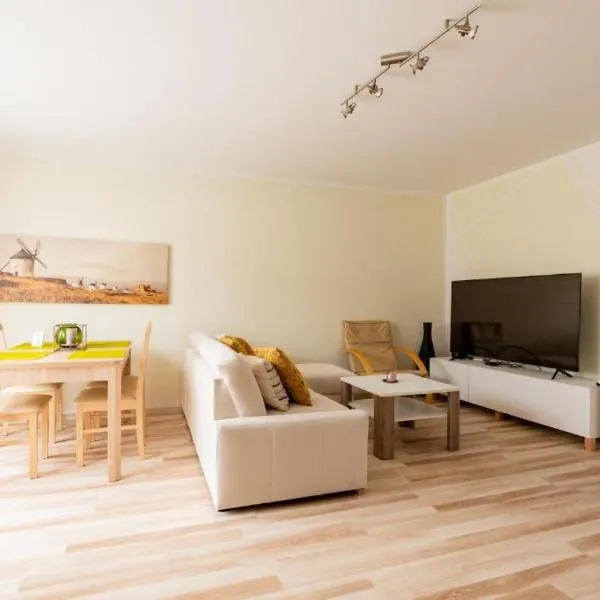 Zieleniewo में, होटल Apartament Malinowy-Osiedle Malinowa 68, Zieleniewo