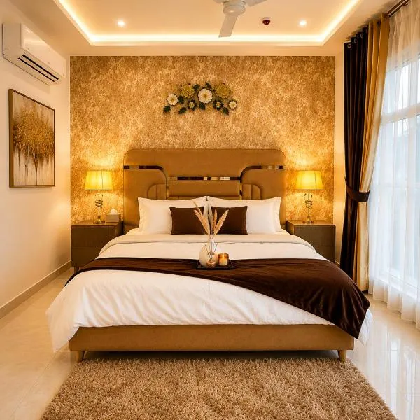 Alaya Executive Suites Main Boulevard, Gulberg 3 POOL 1 BR-Couple Friendly, hôtel à Lahore