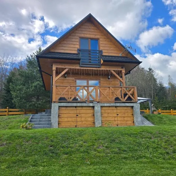 Domek na Czerwonej Górce, hotel Uście Gorlickie városában