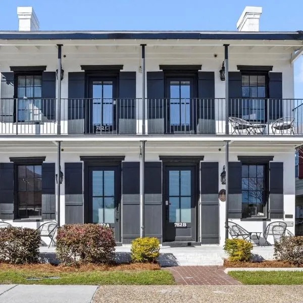 Downtown Biloxi 2BR Gem Pet Friendly Beach!, hotel em Biloxi