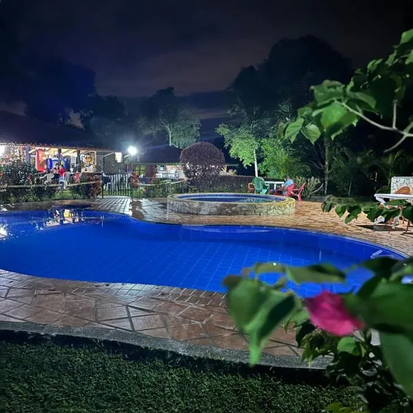 Finca Hotel Cabaña Fercho, hotel in Quimbaya