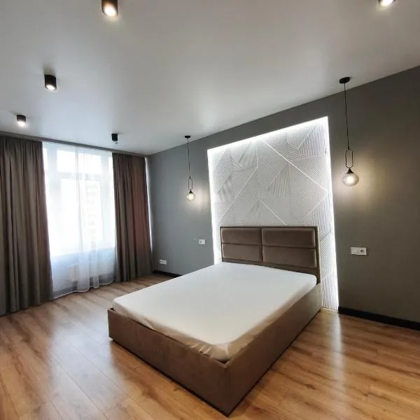 Каманiна,ЖК 32 Перлина, hótel í Odessa