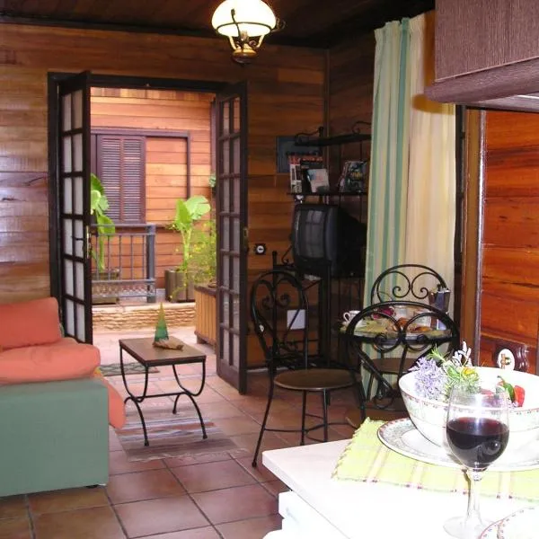 Cabañas Valle Verde, hotel v destinaci Moya