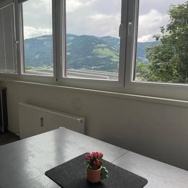 Apartment Zoe, hotel in Zell am See