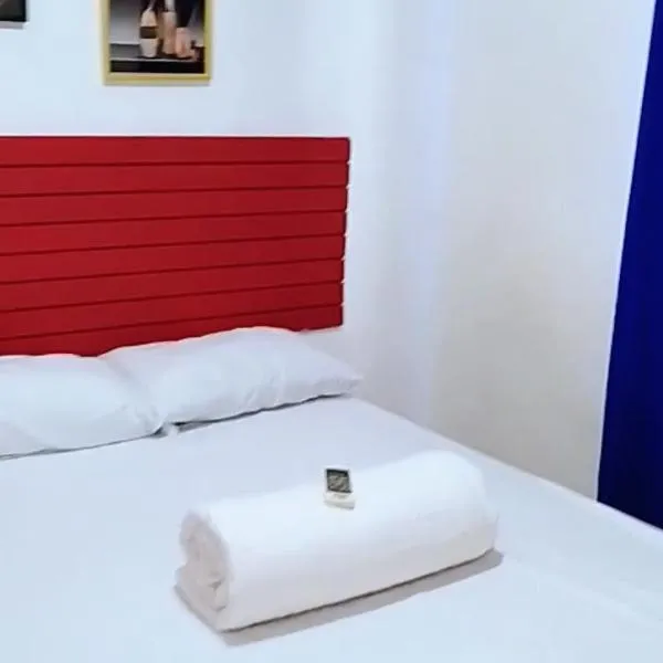 Hotel El Almendro, готель у місті Педерналіс
