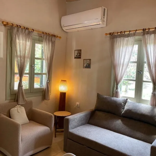 Peaceful Garden Home in the Forest, hotel en Skiathos
