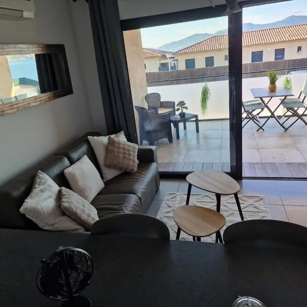 T2 cozy vue mer, hotel sa Pietrosella
