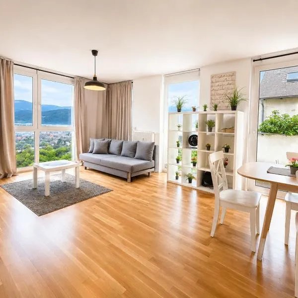 Innsbruck City View Apartment with 2 Bedrooms, hotel in Innsbruck