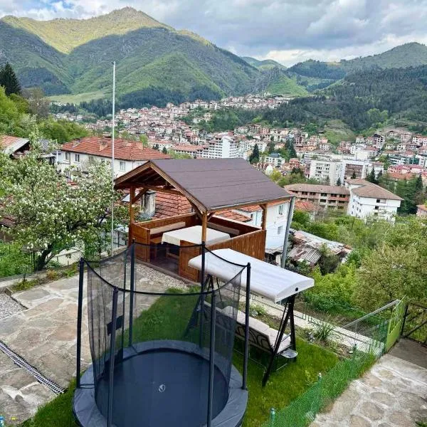 Нощувки "Феникс", hotel a Devin