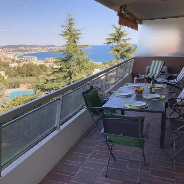 Large Terrace, Sea View, Pool, Top floor, 1Bedroom, Air-conditioned, Parking，尼斯的飯店