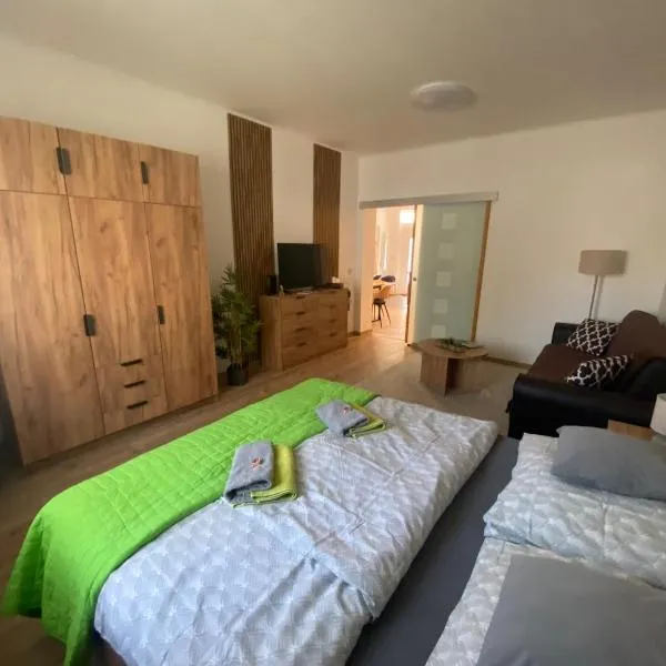 Andalics apartment, hotel u gradu Kapošvar