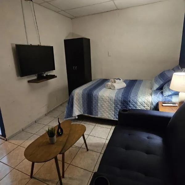 Blue Lion Lodge Juayua, khách sạn ở Juayúa