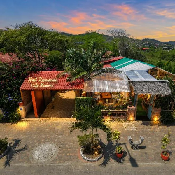 Casita Madame - Frente al Mar con Desayuno Gourmet, khách sạn ở Puerto López
