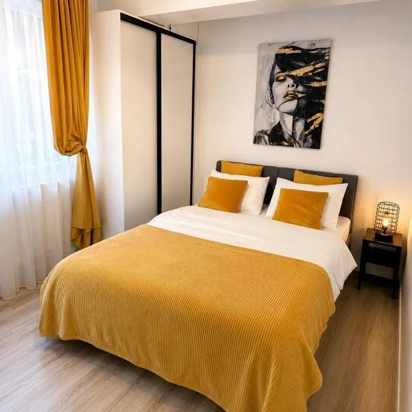 Yellow Apartment, хотел в Флорещ