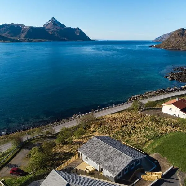Lofoten Paradise Cabins Sea View, hotel di Napp