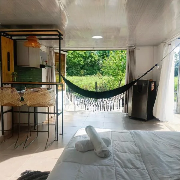 Suite campestre a 5 minutos del parque con aire acondicionado, khách sạn ở Acacías