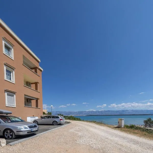 Jakov, No 1, hotel a Nin