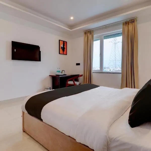 Palette ISBT Dehradun Formerly Hotel Le Hem، فندق في دهرادون