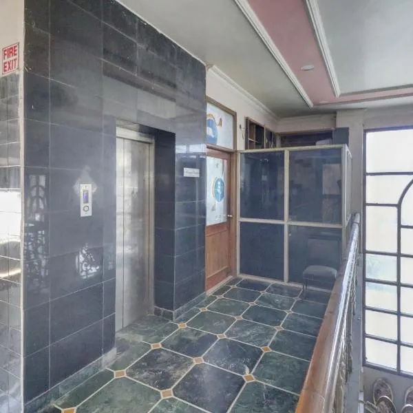 Hotel O Mukut Mahal, hotel em Meerut