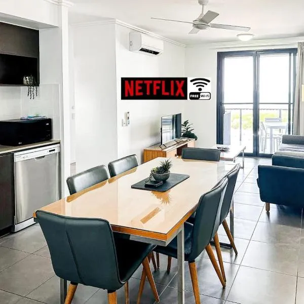 WhitsunStays - The Regal (2br/2bth, Central), hotel v destinaci Mackay