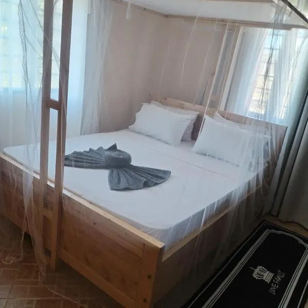 Romis homes, готель у місті Діані-Біч