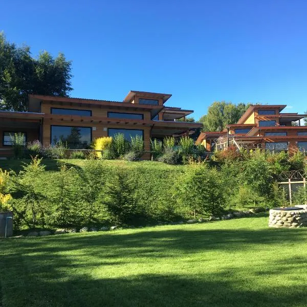 Cabañas El Roble Lican Ray, hotel in Licán Ray