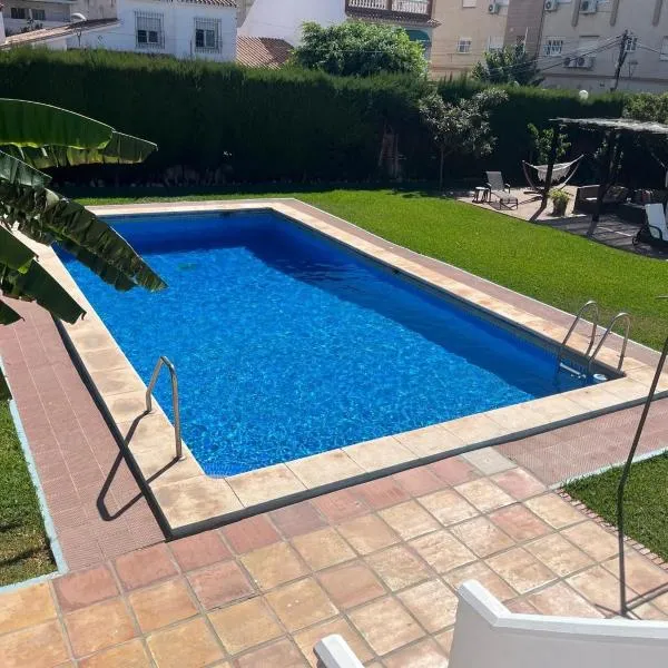 Villa Dopimar, hotel in Rincón de la Victoria